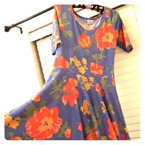 LULAROE FLORAL NICOLE